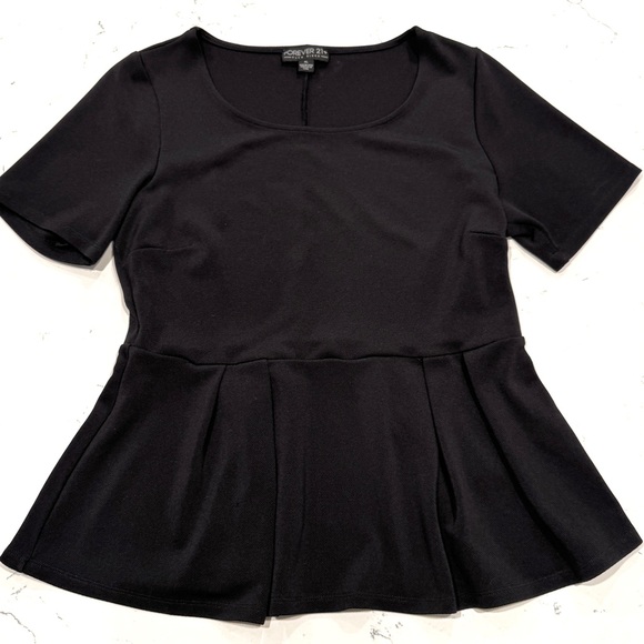 Forever 21 Black Short Sleeve Classic Peplum Top - Picture 4 of 8